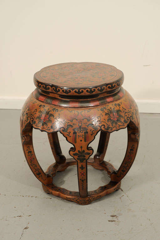 Qing Dynasty Lacquered Barrel Stool with Incised Decoration