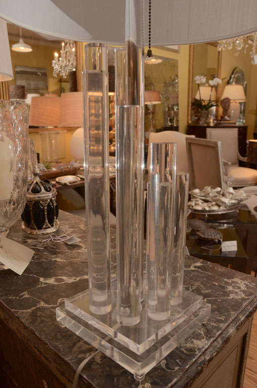 Pair of Lucite staggered column lamps, so chic, Italy, circa 1950, does not include shades.