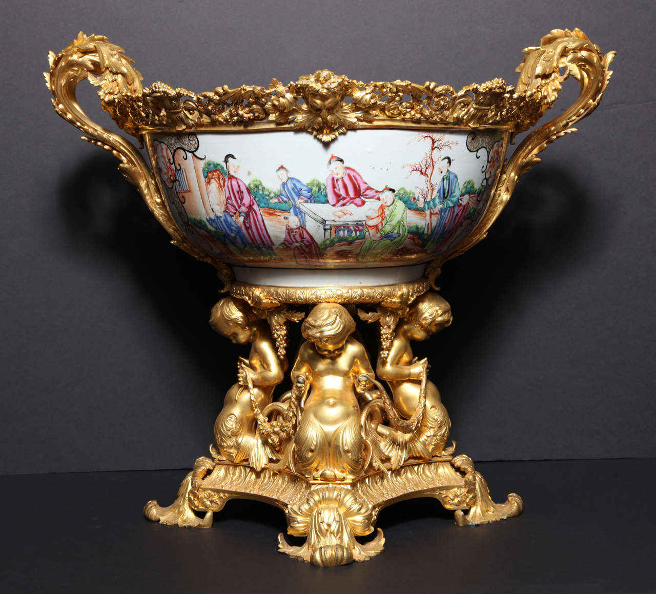 Gilt Massive Charles X Period Ormolu-Mounted Chinese Export Porcelain Centrepiece For Sale
