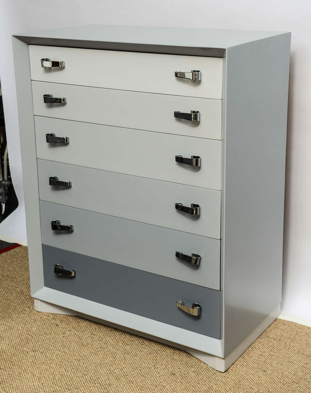 American Beautiful 1940's Machine Age Chester of Drawers