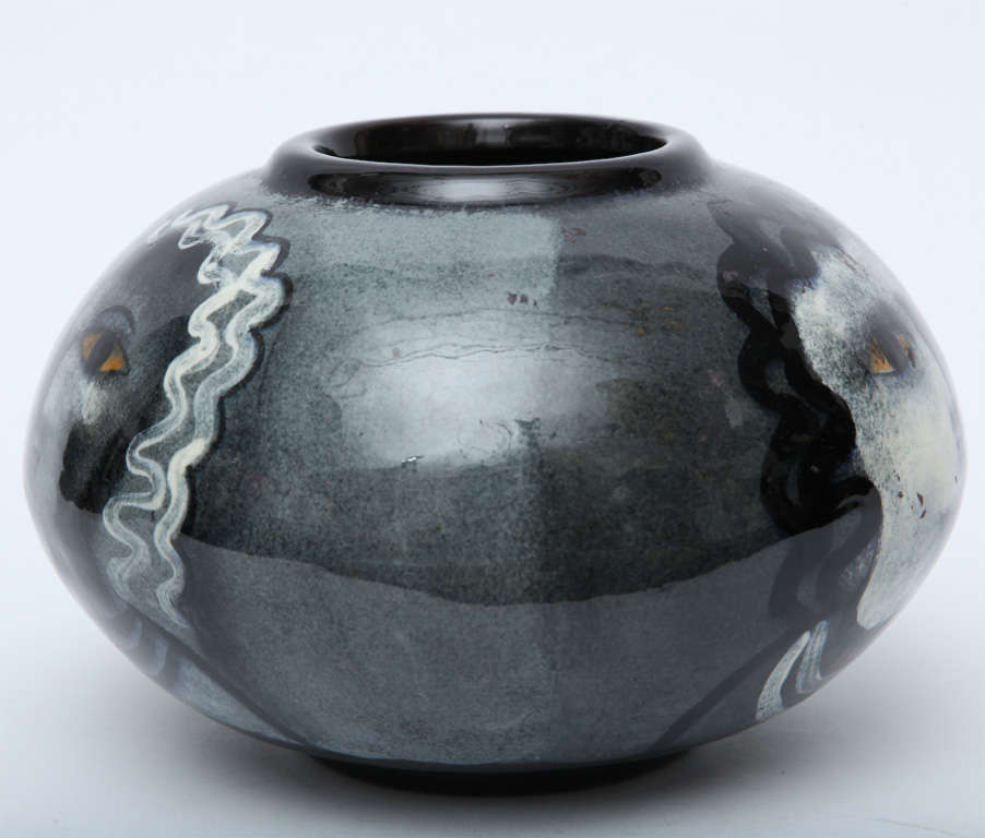 American A 1950's Modernist  Ceramic Vase signed Pillin