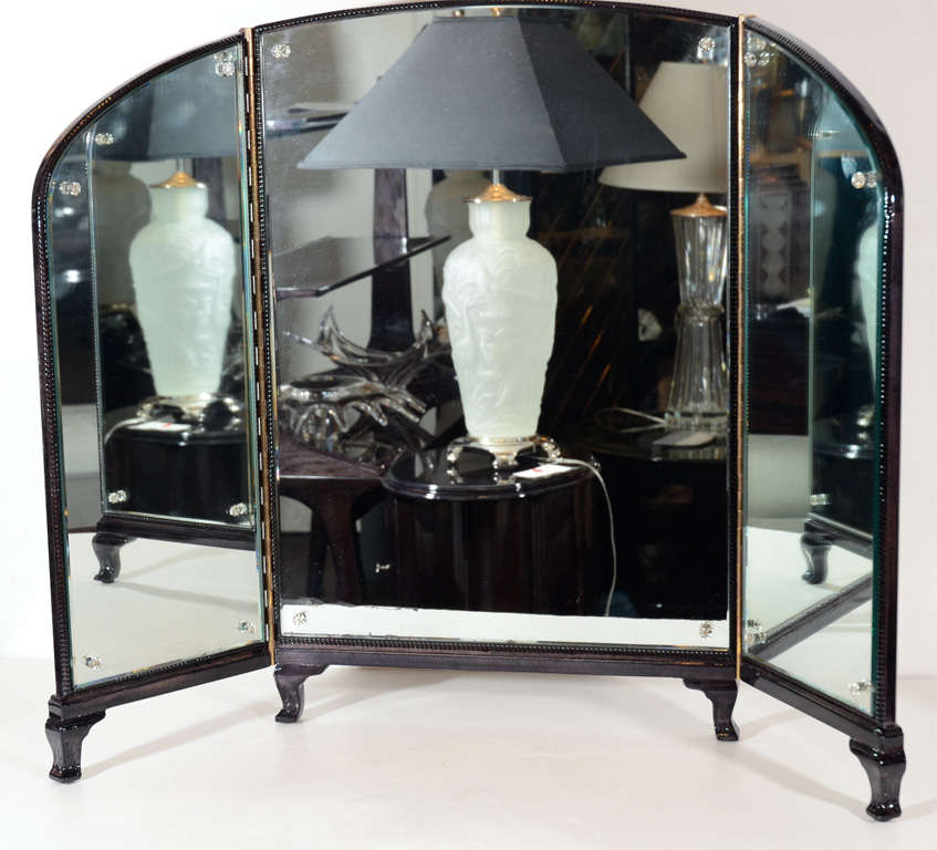 20th Century Glamourous 1930s Trifold Vanity Mirror