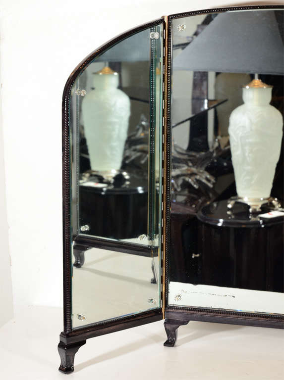 Glamourous 1930s Trifold Vanity Mirror 1