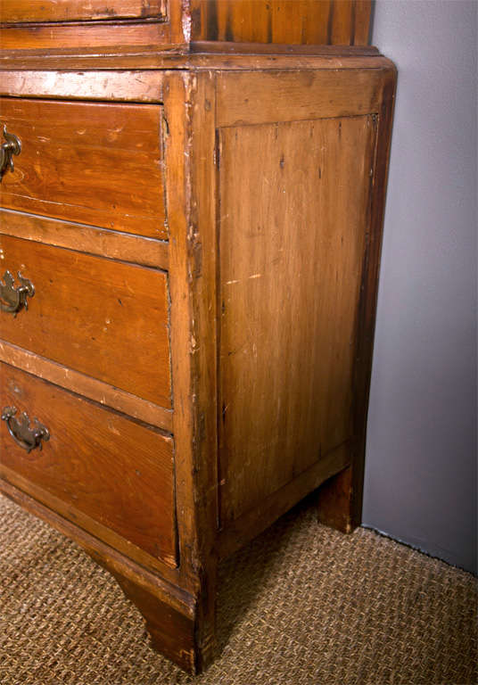 Pine Cupboard with Compartments In Excellent Condition In Stamford, CT