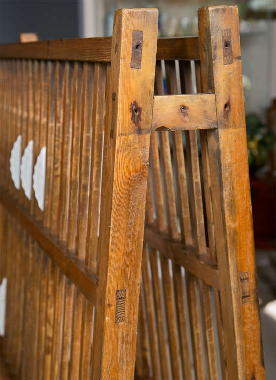 Three-Tier English Pine Plate Rack 1