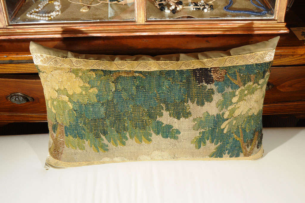 This is an absolute favorite of mine. One of the most exquisite tapestry pillows I have ever seen. If green is your favorite color/accent color (as it is mine) then its must be love at first site for you too! The beautiful trees depicted on this