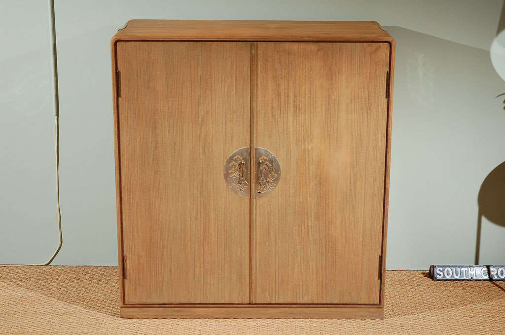 Japanese  Taisho Era Tansu In Good Condition In Los Angeles, CA