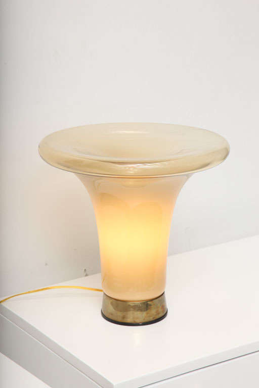 Sculptural  Vistosi  Italian Table Lamp In Excellent Condition In Miami, FL