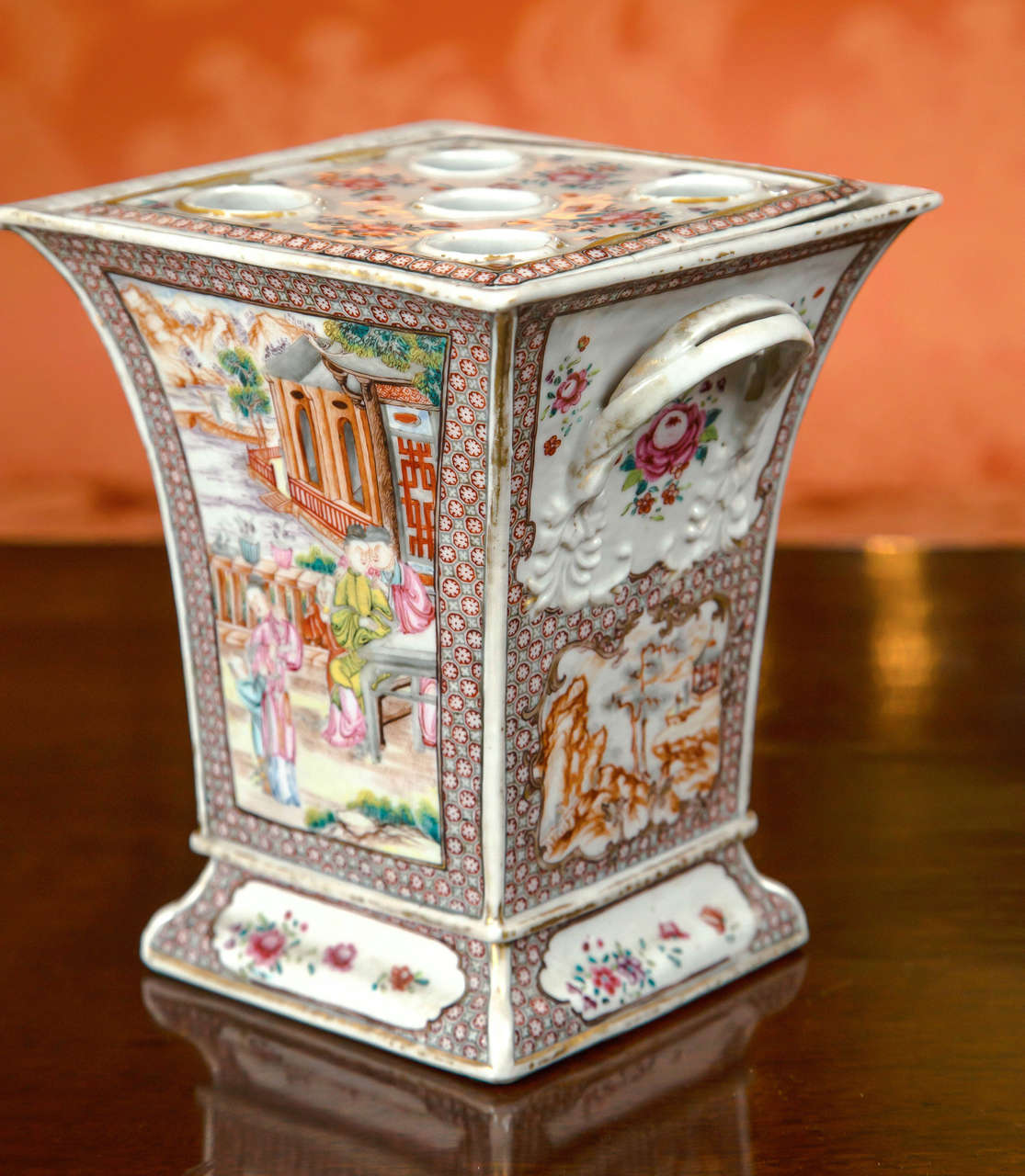 Chinese Export Bow Pot