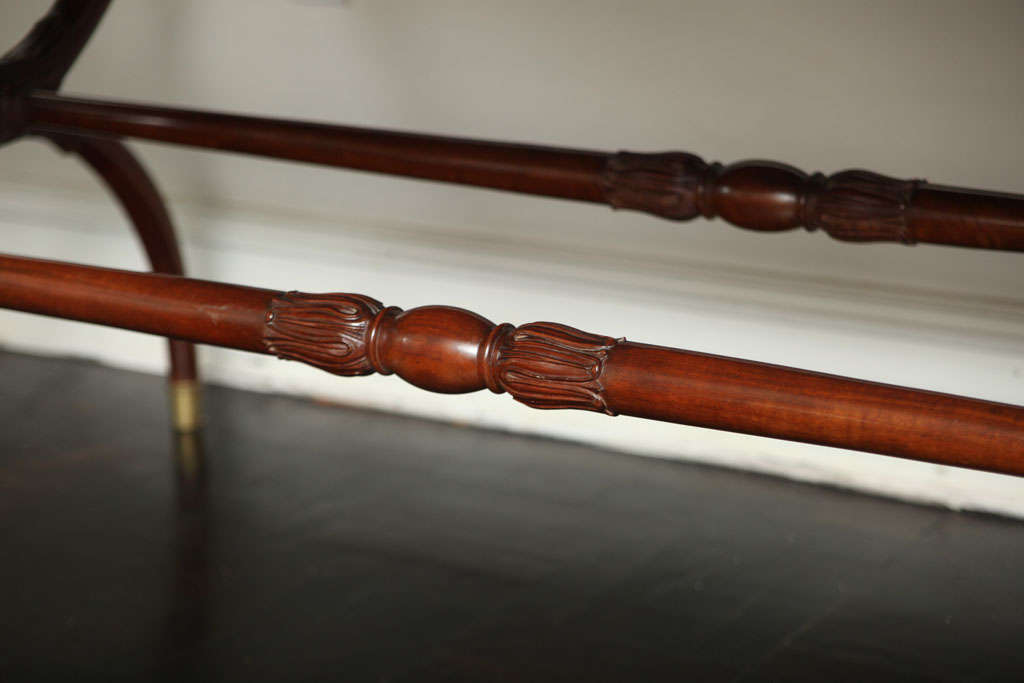 Early 20th Century Walnut Dining Table For Sale 2