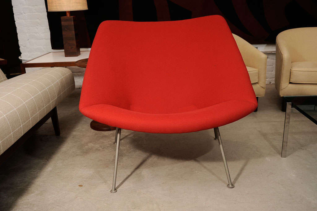 French Original Pierre Paulin lounge chair