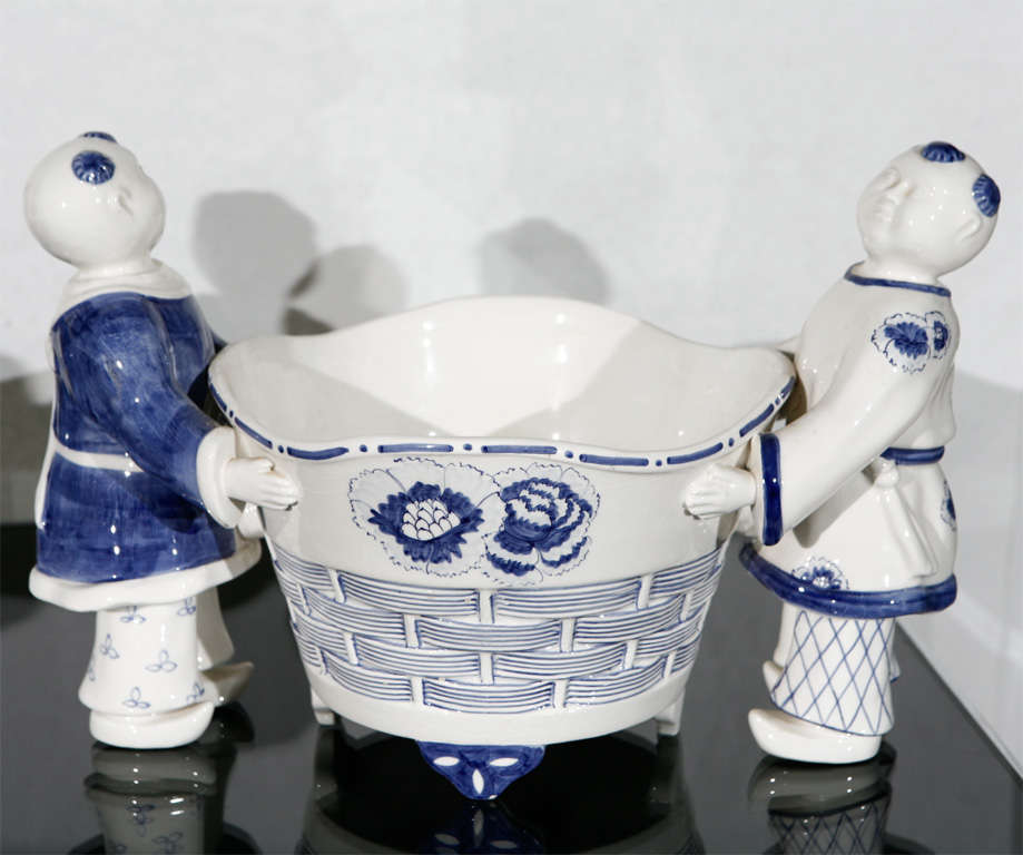 Pair of Italian Porcelain Cachepots in the Chinese Style