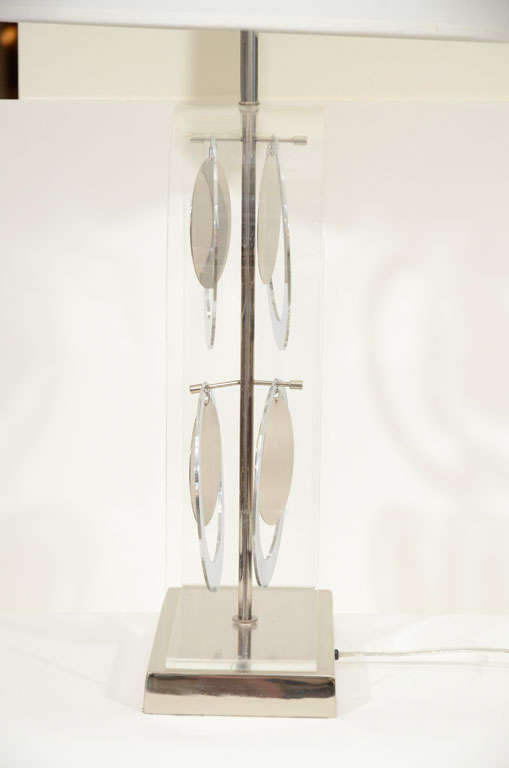 Pair of Chrome and Acrylic Lamps by Laurel In Excellent Condition In New York, NY