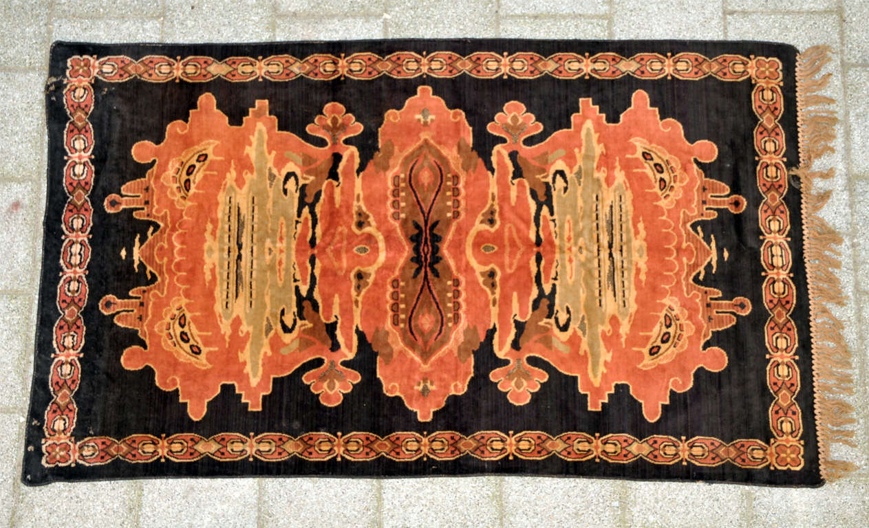 Art Nouveau velvet rug in style of Colenbrander the Netherlands.