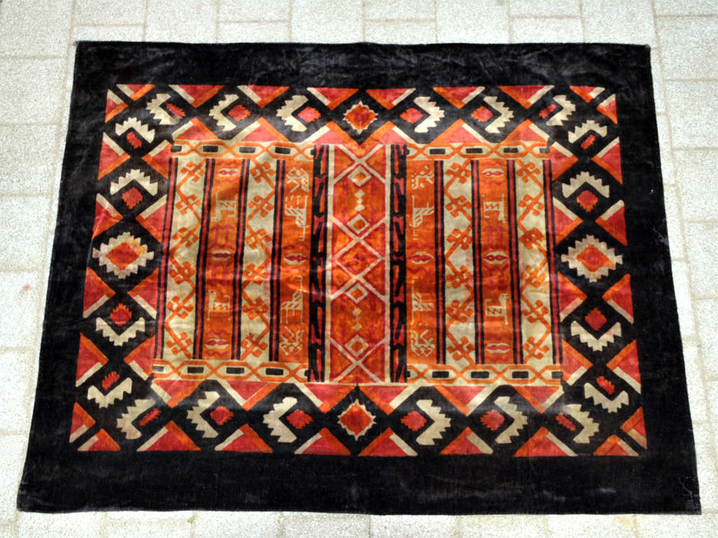 KUNST  Samtiger DECO-Stoff mit einem kurzen Mohairanteil,
abstrakte Formen im Stil der Amsterdamer Schule.