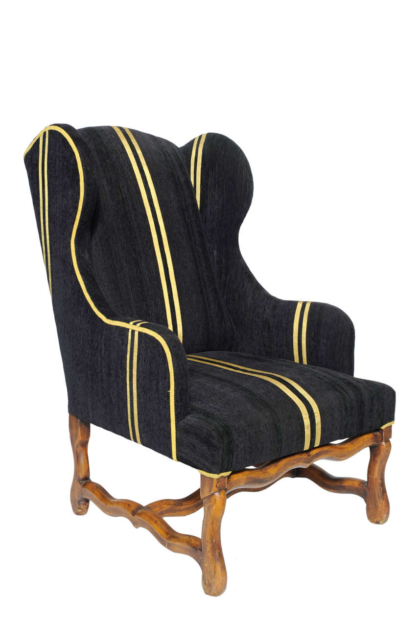 Italian 18th Century Walnut Bergère.