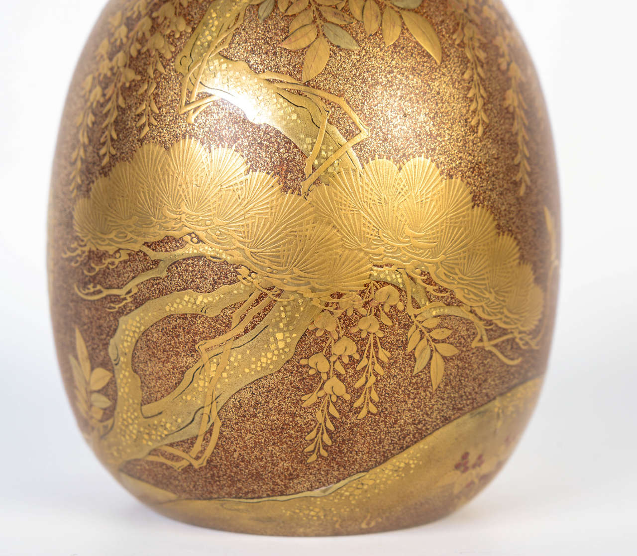 Wood 19th Century Gold Laquered Edo Bottle For Sale