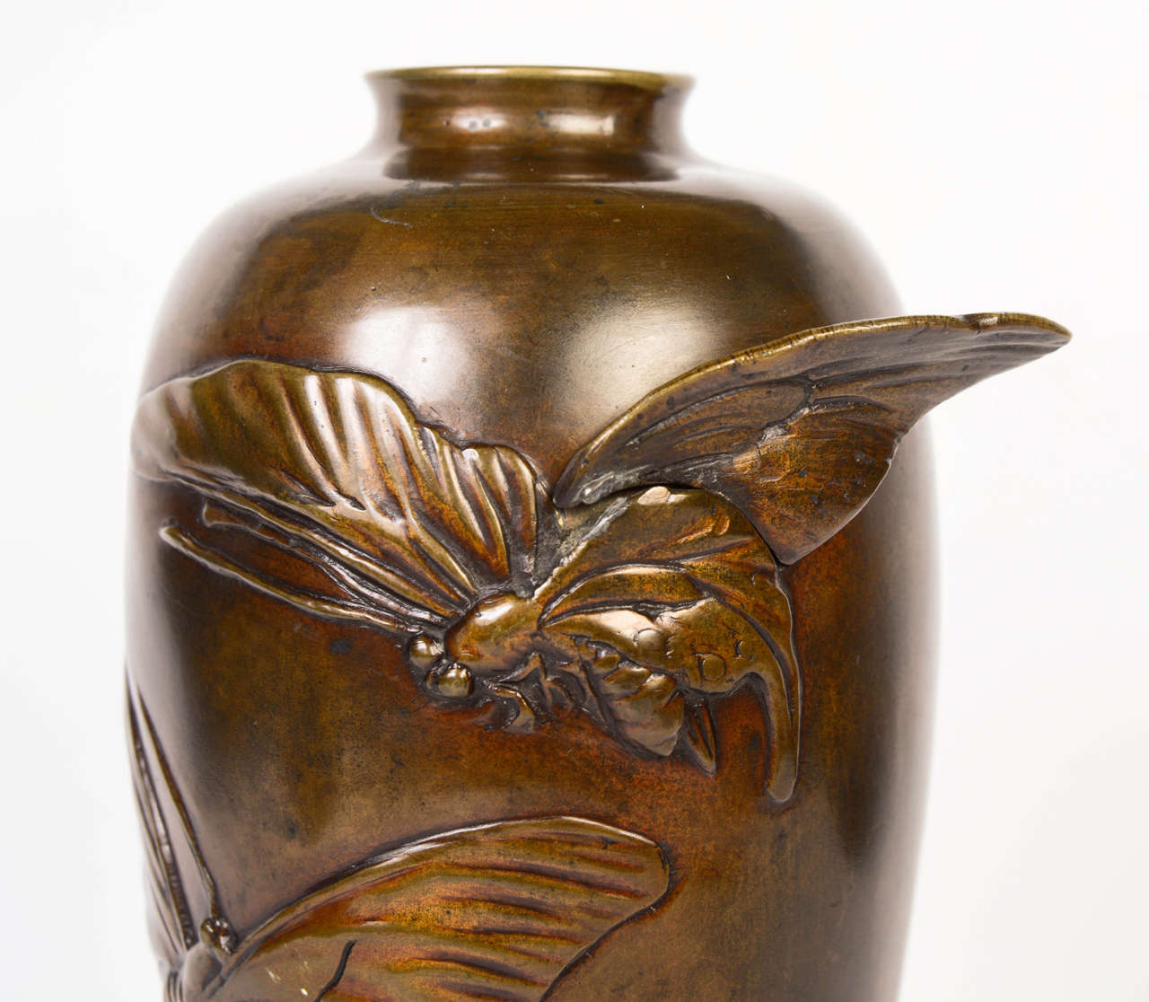 19th Century Japanese Bronze Vase For Sale 1