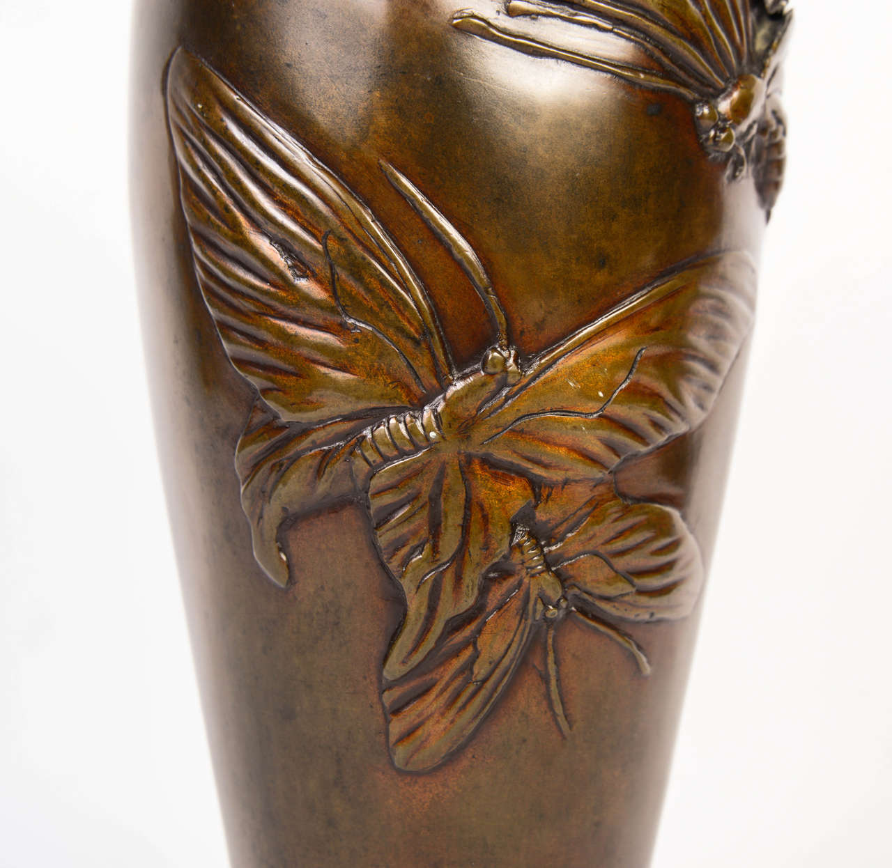 19th Century Japanese Bronze Vase For Sale 2