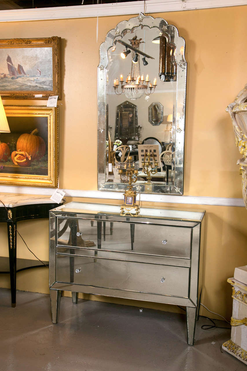 Antiqued Venetian Doris Duke Pair of Mirrors In Good Condition In Stamford, CT