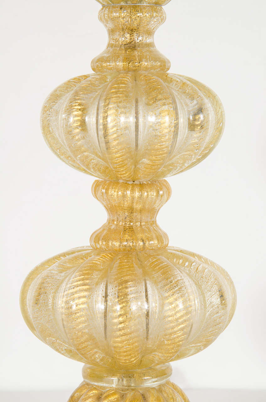 Moderne mundgeblasene Tischlampe mit 24kt-Goldflecken von Barovier e Toso (Mitte des 20. Jahrhunderts) im Angebot