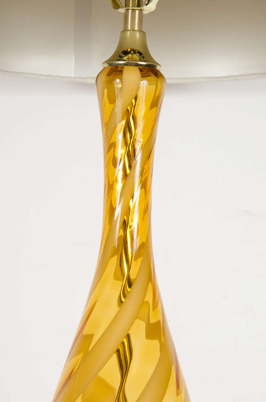 Mid-Century Modernist Hand-Blown Teardrop Shaped Lamp In Excellent Condition In New York, NY