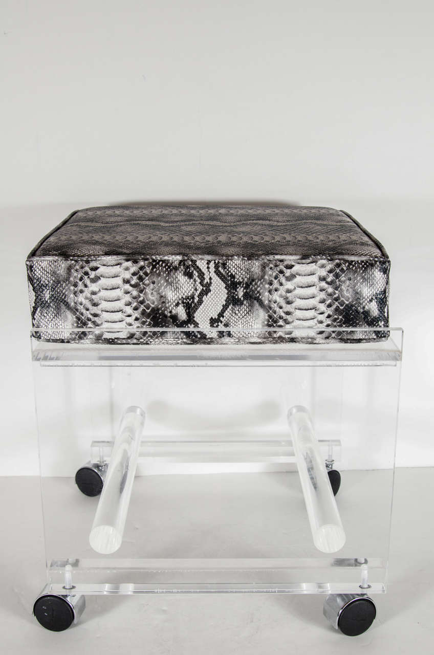 Mid-Century Modernist Lucite Stool with Faux Python Upholstery In Excellent Condition For Sale In New York, NY
