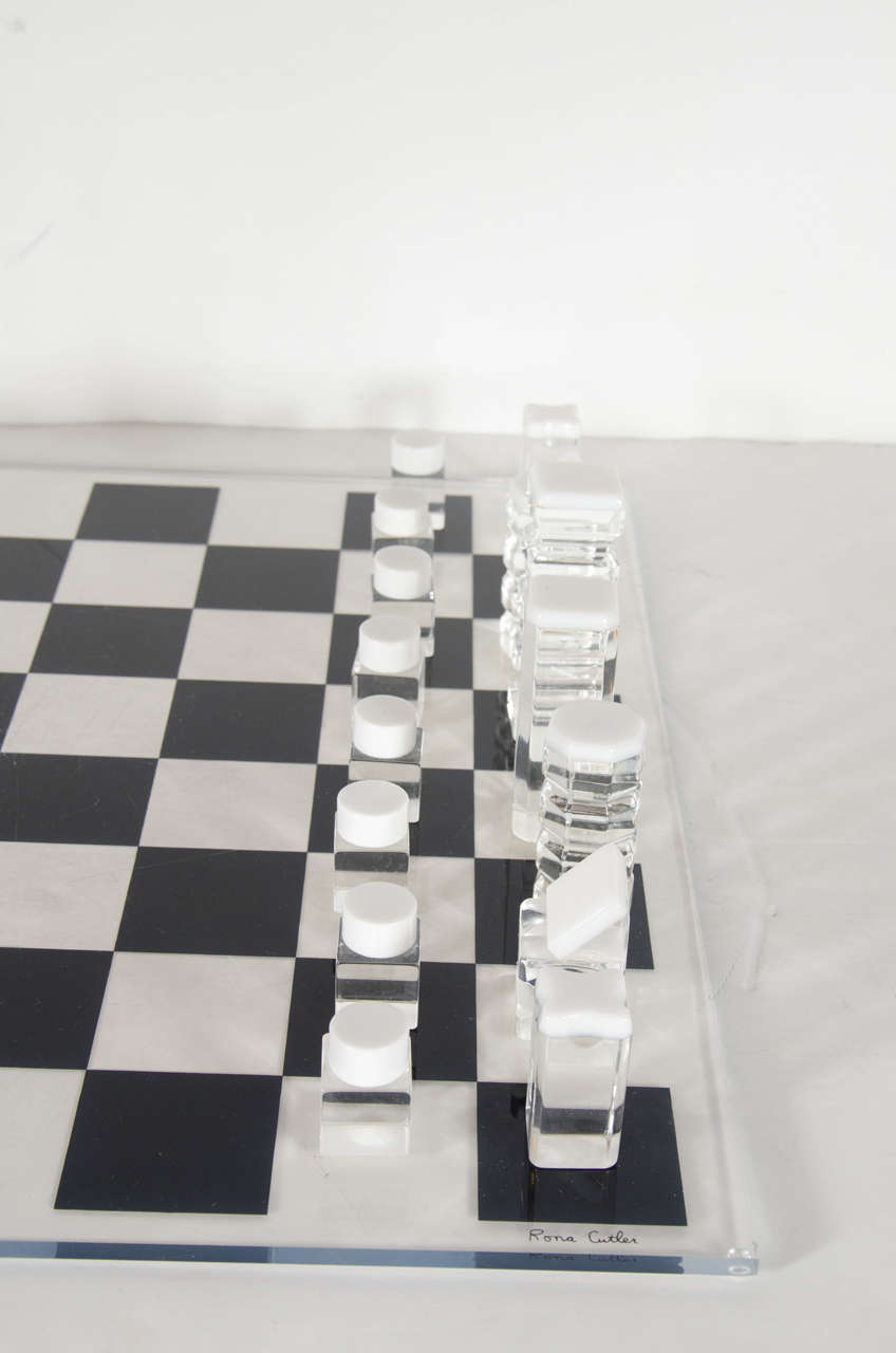 Mid-Century Modernist Lucite Chess Set by Rona Cutler In Excellent Condition In New York, NY