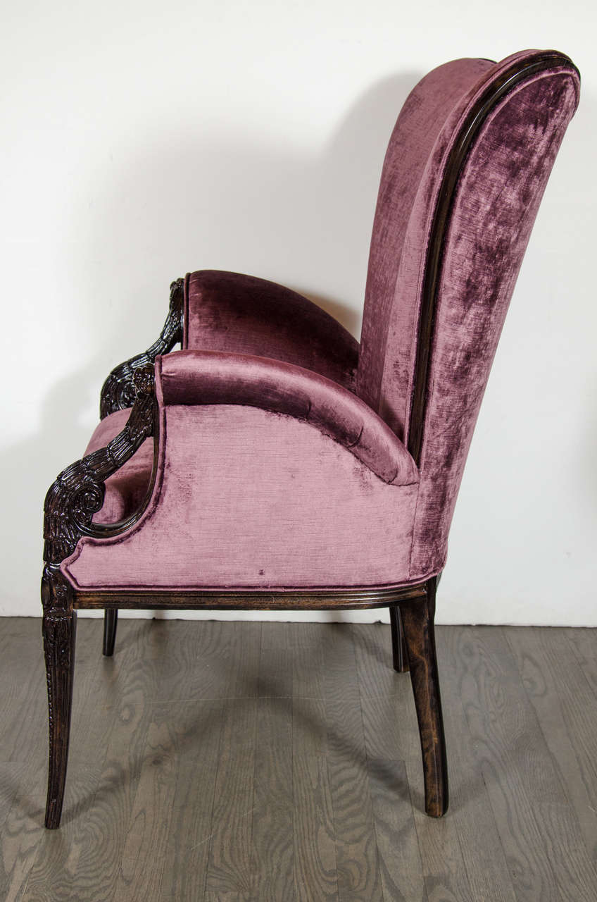 Pair of 1940s Wingback Chairs in Smoked Amethyst Velvet by Grosfeld House In Excellent Condition In New York, NY