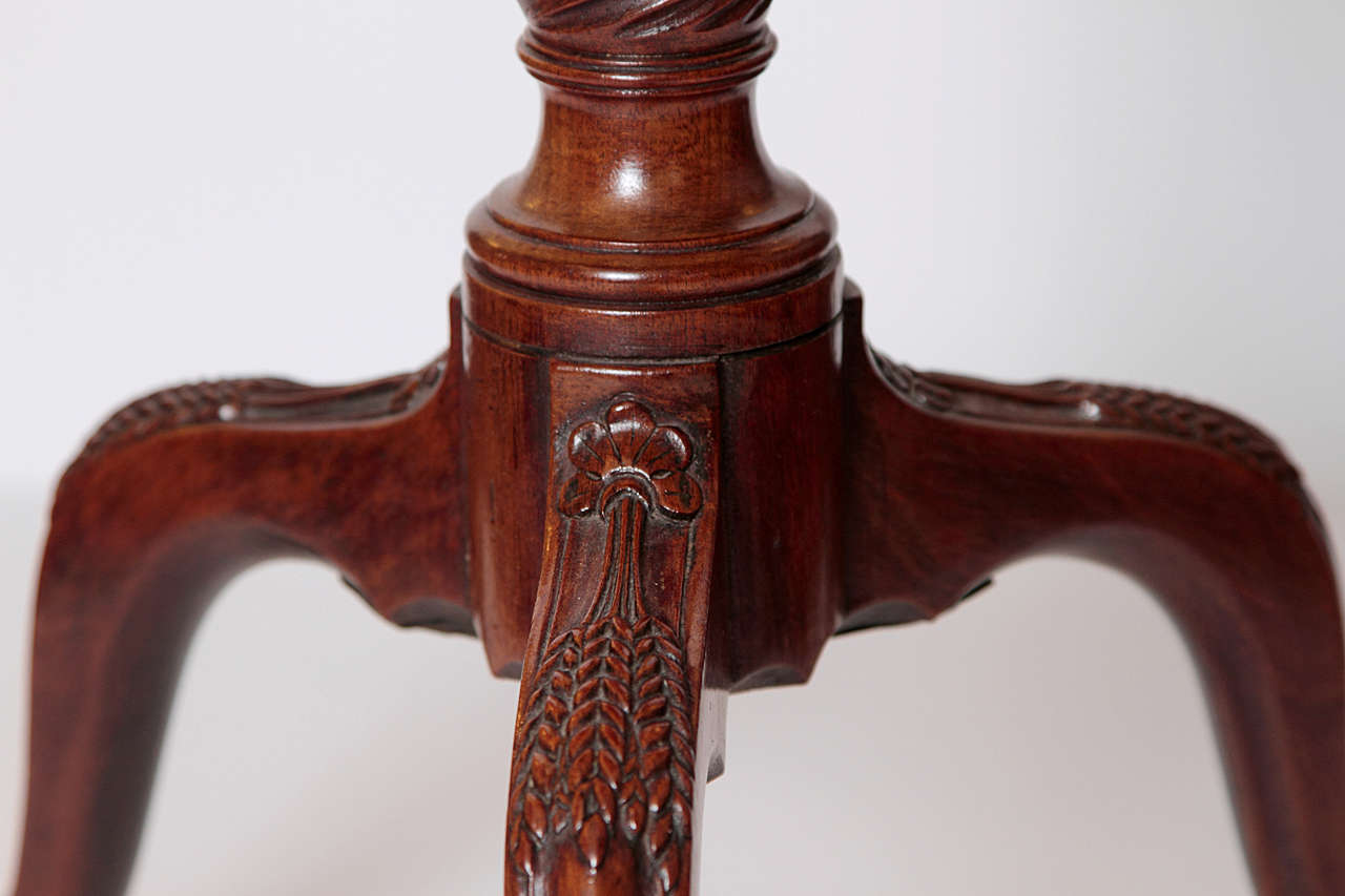 George II 18th Century English Small Pie Crust, Mahogany Table For Sale