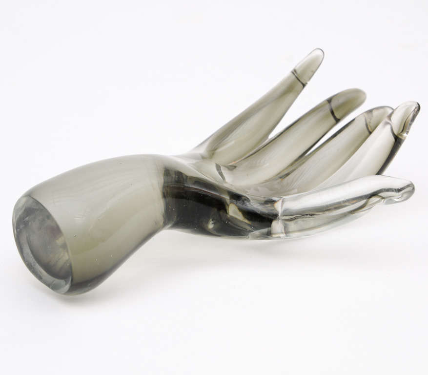 Seguso Glass Hand Sculpture In Excellent Condition For Sale In West Palm Beach, FL