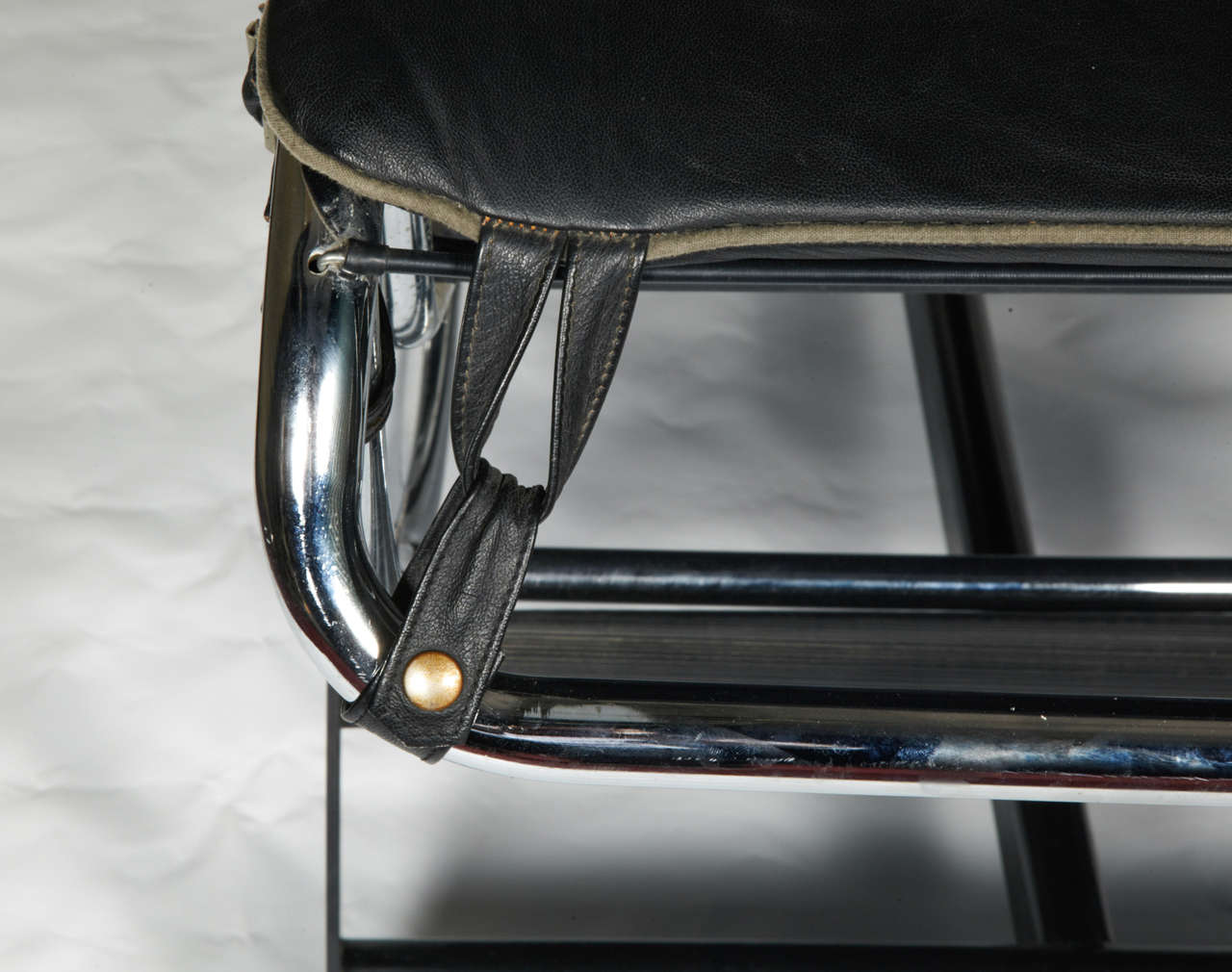 20th Chaise Longue Model Le Corbusier Black Leather For Sale 4