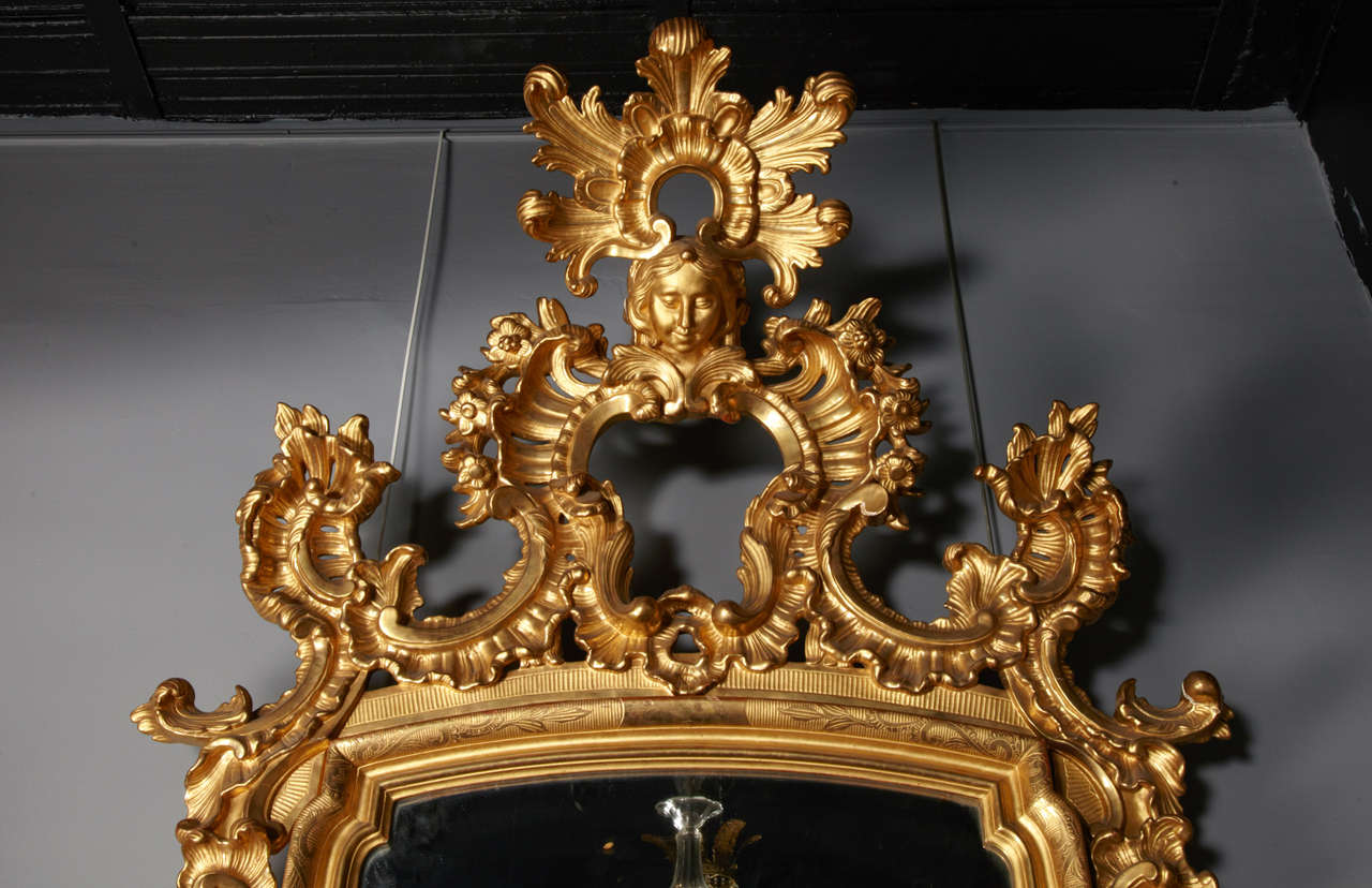 19th Pair of Venetian Mirrors in Gilt Wood In Excellent Condition In Paris, FR