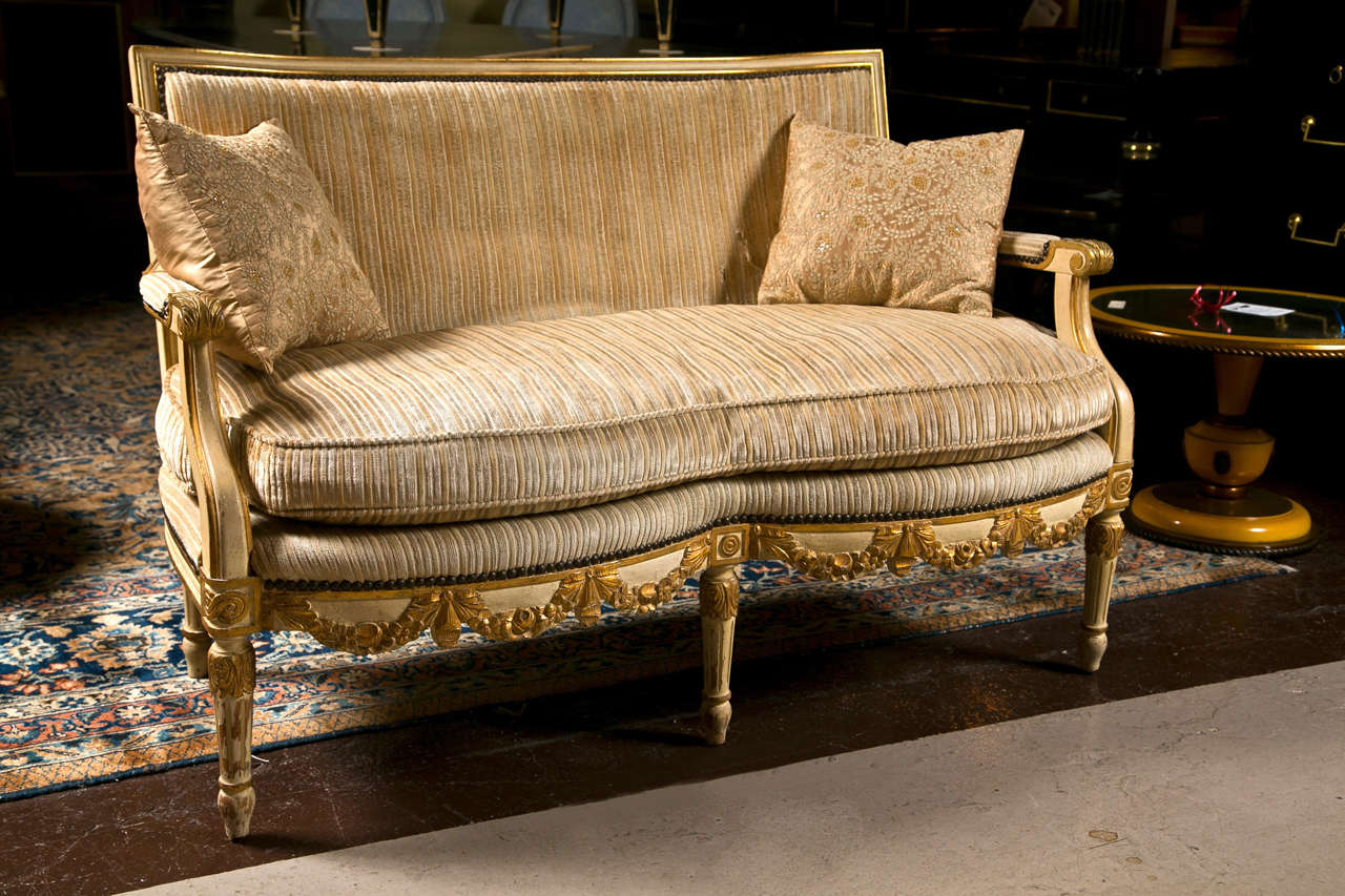 French Louis XIV Style Canape Sofa Settee 2