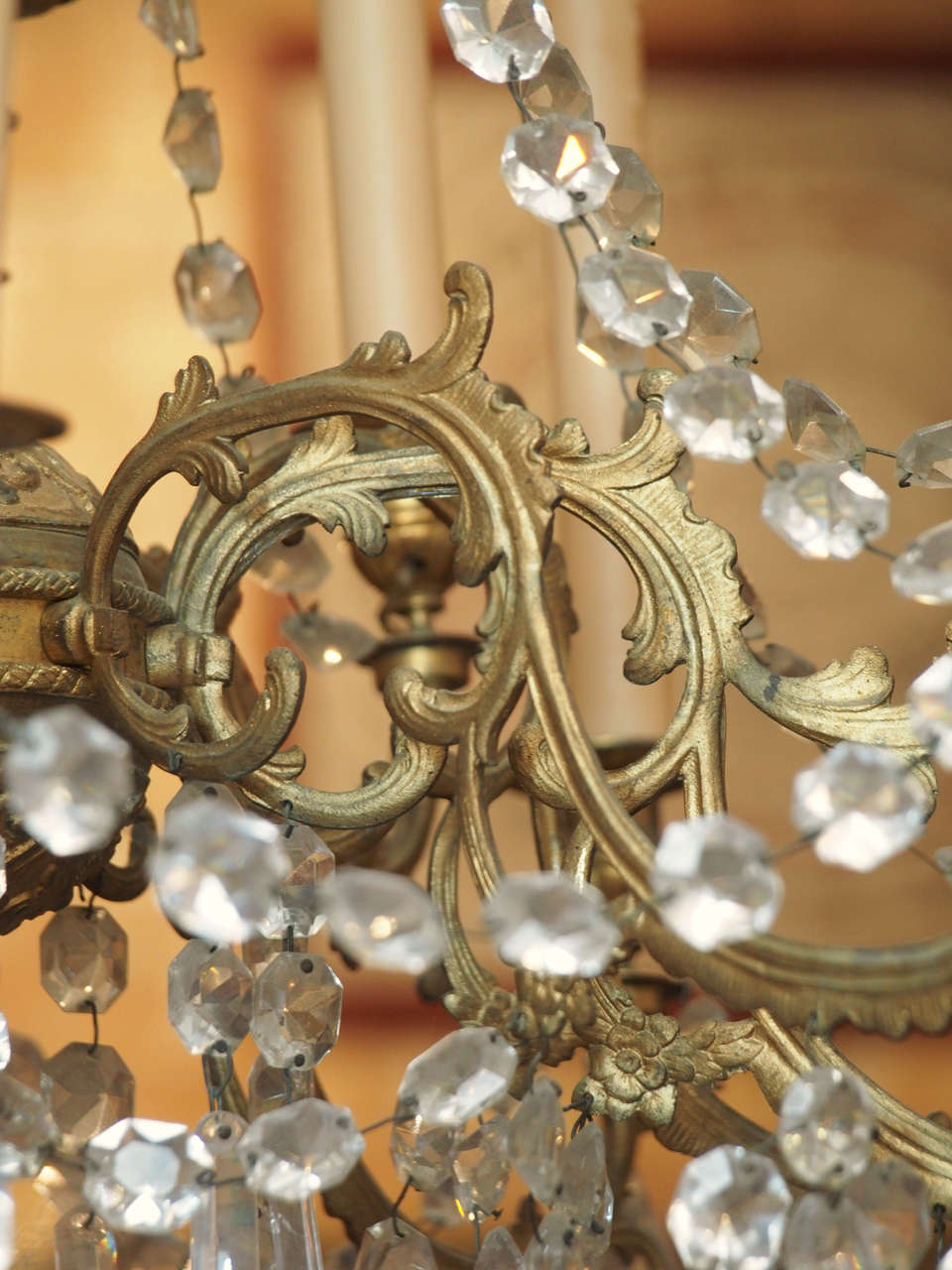 French Charles X Bronze and Crystal Chandelier with Eighteen Arms For Sale 4