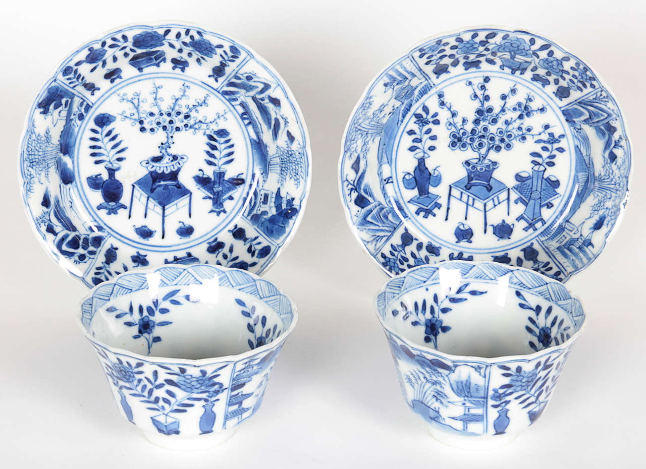 A pair of Chinese export cups and saucers 18th Century
