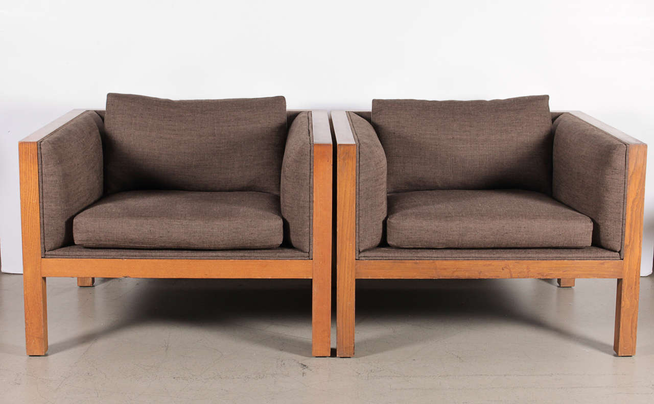 Large bold geometric lounge chairs in dark brown/black linen with polished oak frames. American, 1960s-1970s, newly reupholstered in pure linen.

These items can be seen at our showroom - 1sdDibs@NYDC, 200 Lexington Avenue, Tenth Floor.