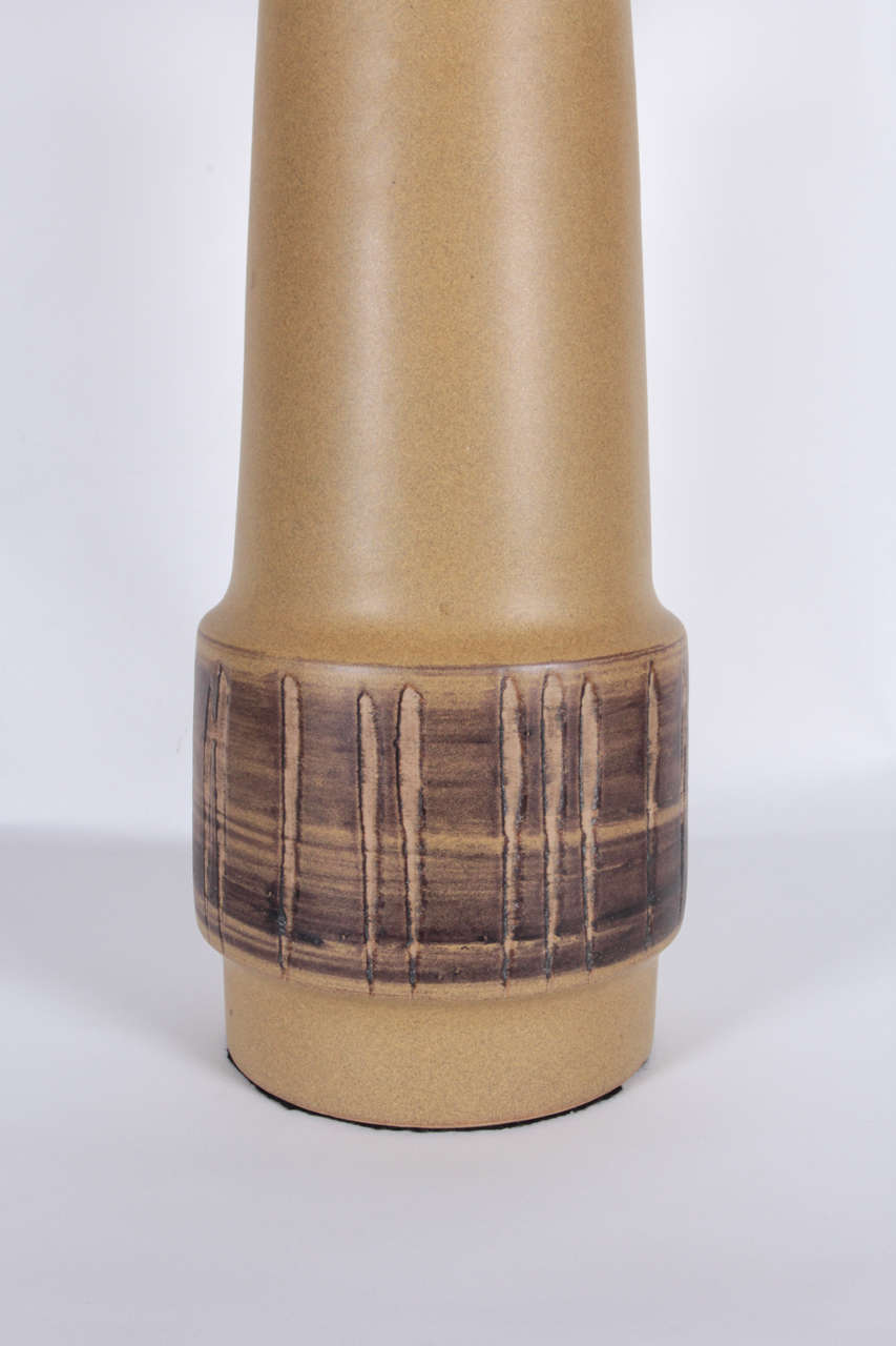 Mid-Century Modern Pair of Tan Ceramic Lamps by Gordon Martz
