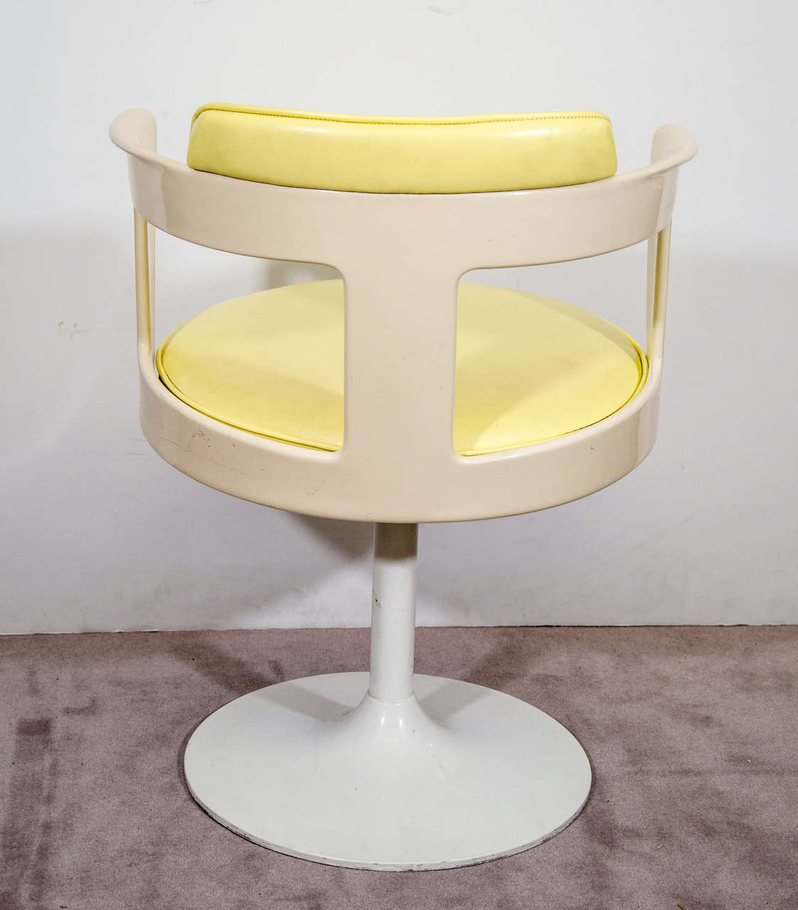 Mid-Century Modern Pair of Daystrom Tulip Chairs in White and Yellow