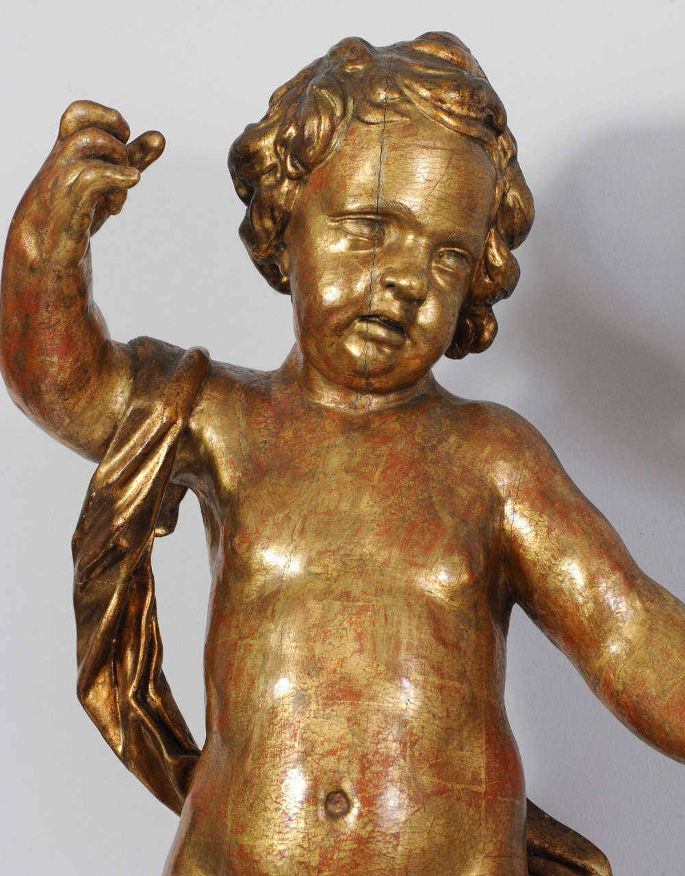 Baroque A pair of Dutch giltwood figures of putti, circa 1660 For Sale
