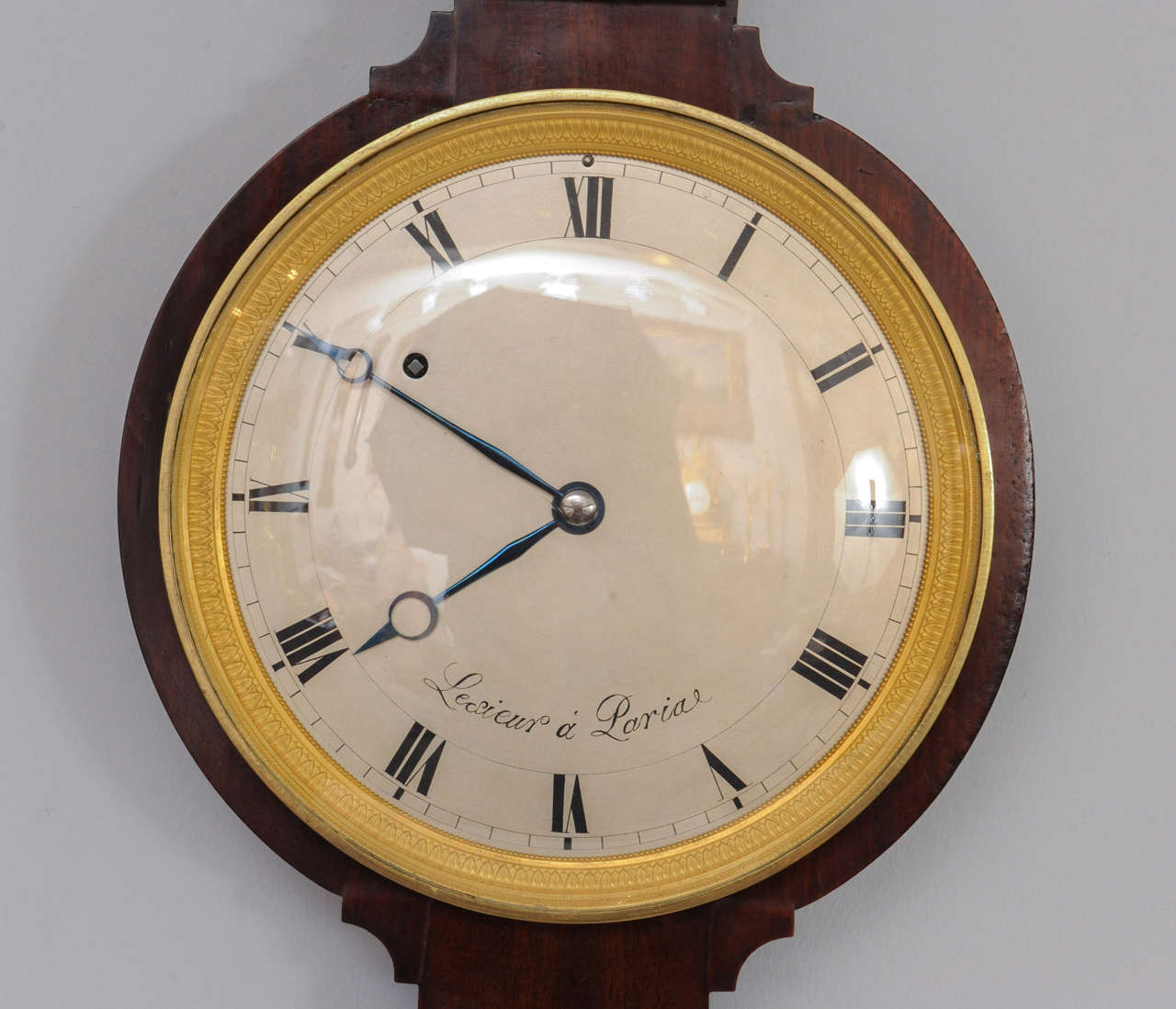 A near pair of pendant Empire mahogany wall clock and barometer, circa 1820 In Good Condition For Sale In Amsterdam, Noord Holland