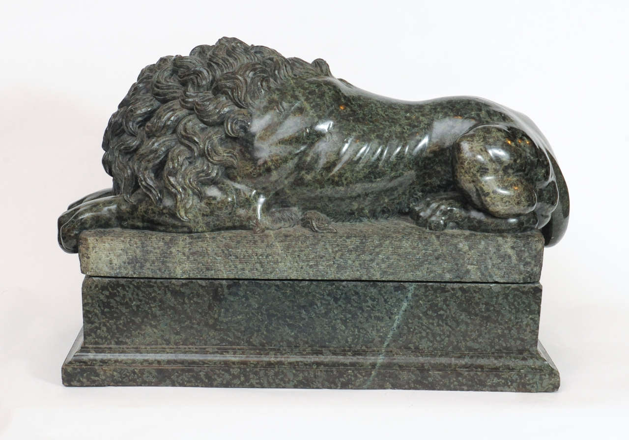 Green Marble Model of a Recumbent Lion In Good Condition For Sale In Amsterdam, Noord Holland