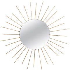 Grand miroir en forme d'étoile en laiton français des années 1960