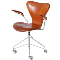 Arne Jacobsen Armchair "3217"