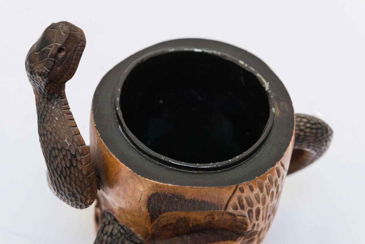 Aesthetic Movement Skull Humidifier from Japan For Sale