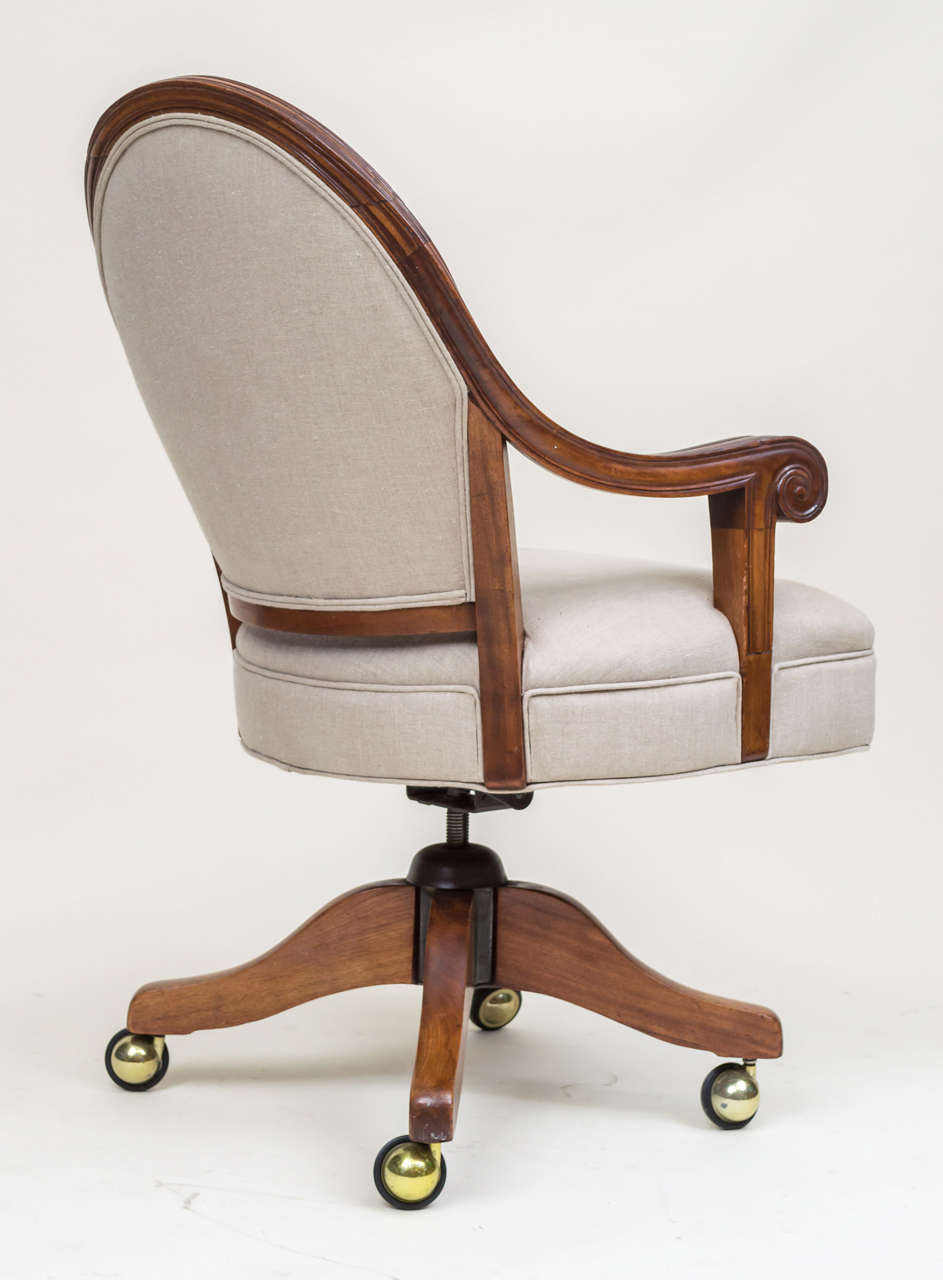 American Late Victorian Walnut Desk Chair