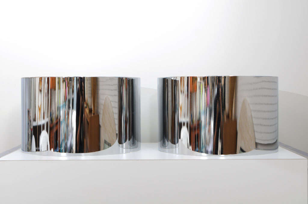 These unique and versatile lamp shades will add a touch of chic, glam or shine whereever a room needs it. Round finials in same tone included.
