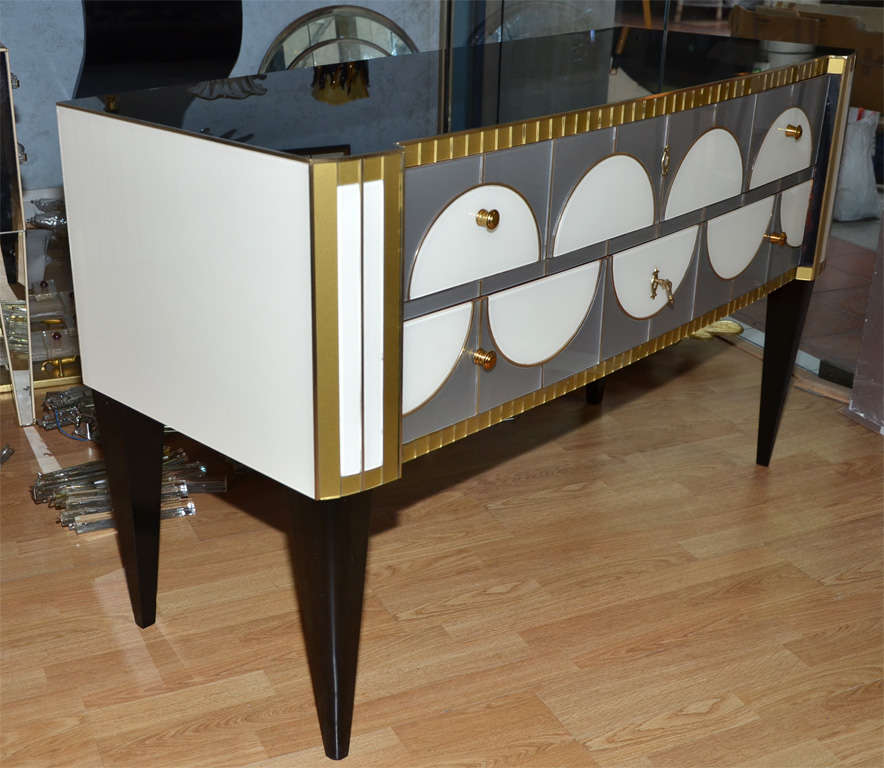 One commode all in mirror, with two drawers. In Excellent Condition In Saint ouen, FR