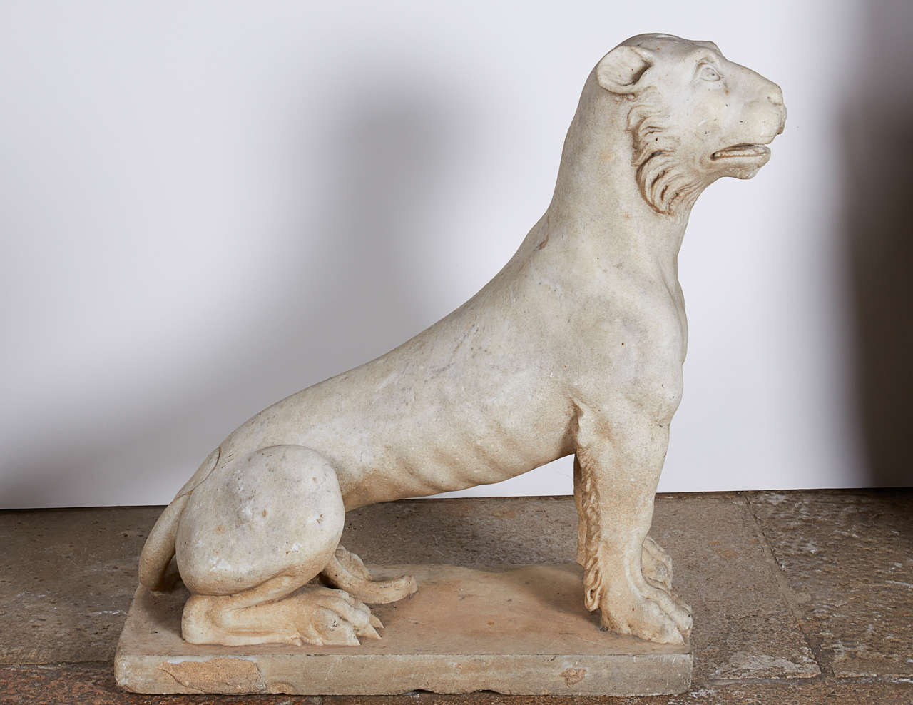 18th Century Italian Marble Lions For Sale 2