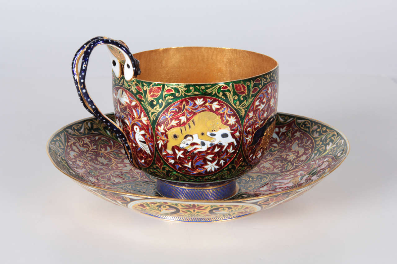 Indian Jaipur Enameled and Gem Set Rare Solid Gold Cup and Saucer mid 19th Century For Sale